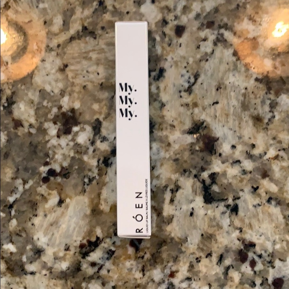 Roén Beauty Kiss My Liquid Lip Balm